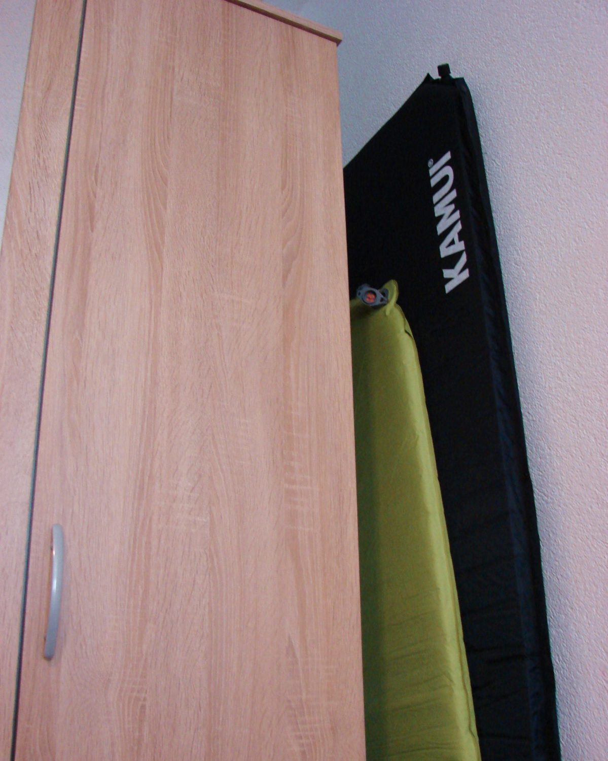 KAMUI behind closet