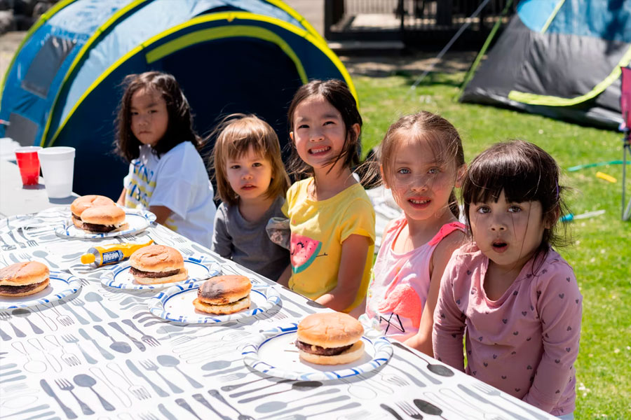 girls camping food